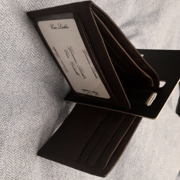 Genuine Leather Wallet - Picture 2 of 3